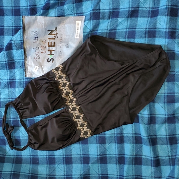 Shein Swim Suit - Picture 3 of 4